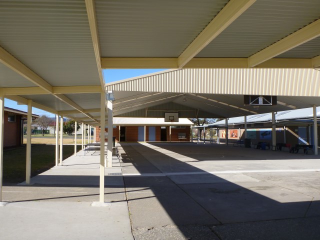 Covered walkway for Holbrook school in Australia